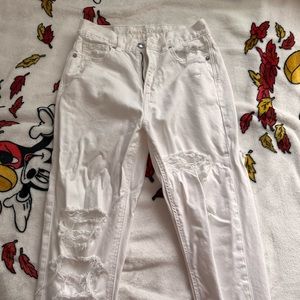 american eagle pants color white with super cute rips